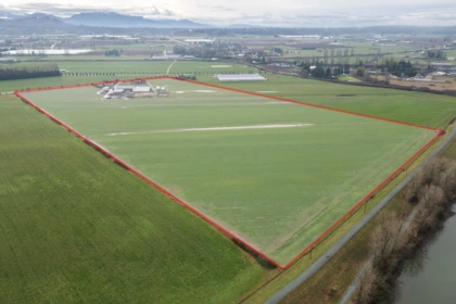 Front exterior of 33861 Sim Road, Abbotsford, BC