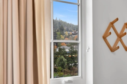 Guest Bathroom Photo of 1379 Marinaside Place, Squamish, BC