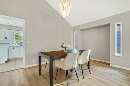 Kitchen Island Photo of 2161 Drawbridge Close, Port Coquitlam, BC