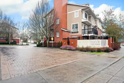 27 19505 68a Avenue, Surrey, BC, Surrey — Townhouse for sale