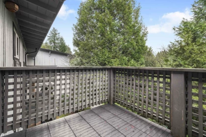 Guest Bathroom Photo of 157 200 Westhill Place, Port Moody, BC