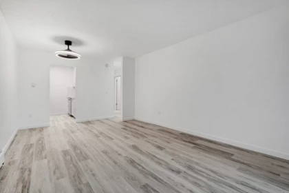 Primary Bathroom Photo of 157 200 Westhill Place, Port Moody, BC