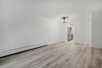 Walk-In Closet Photo of 157 200 Westhill Place, Port Moody, BC