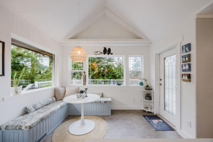 Breakfast Nook Photo of 7004 Skana Crescent, Sechelt, BC