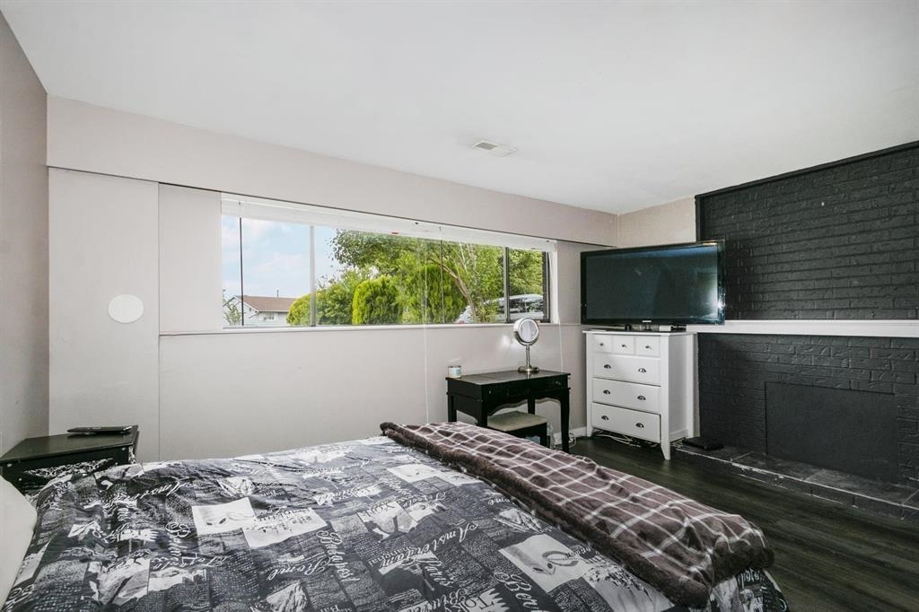 Basement Recreation Room Photo of 20272 46a Avenue, Langley, BC