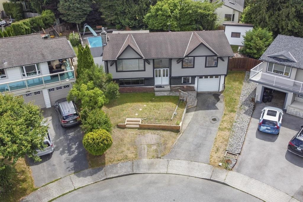 Fitness Center Photo Near 20272 46a Avenue, Langley, BC