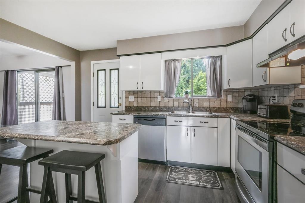 Primary Bathroom Photo of 20272 46a Avenue, Langley, BC