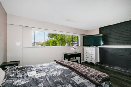 Basement Recreation Room Photo of 20272 46a Avenue, Langley, BC
