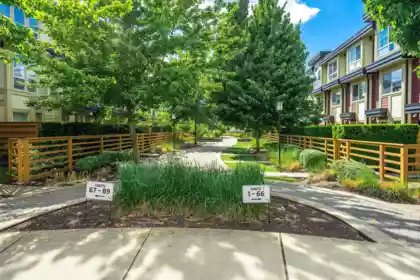 31 19477 72a Avenue, Surrey, BC, Surrey — Townhouse for sale