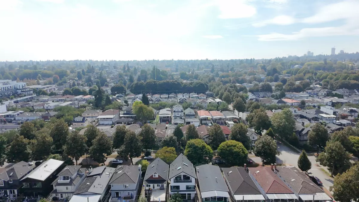 Backyard Photo of 5 531 E 16th Avenue, Vancouver, BC