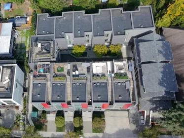 Hot Tub / Spa Photo of 5 531 E 16th Avenue, Vancouver, BC