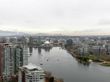 3805 1033 Marinaside Crescent, Vancouver, BC, Yaletown — 2 bed apartment/condo for sale