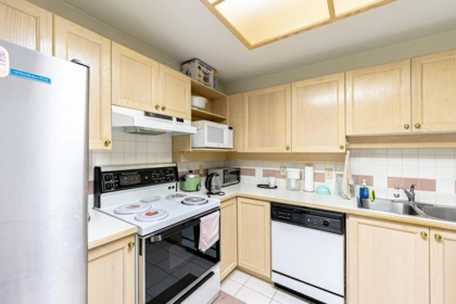 Primary Bathroom Photo of 310 6737 Station Hill Court, Burnaby, BC
