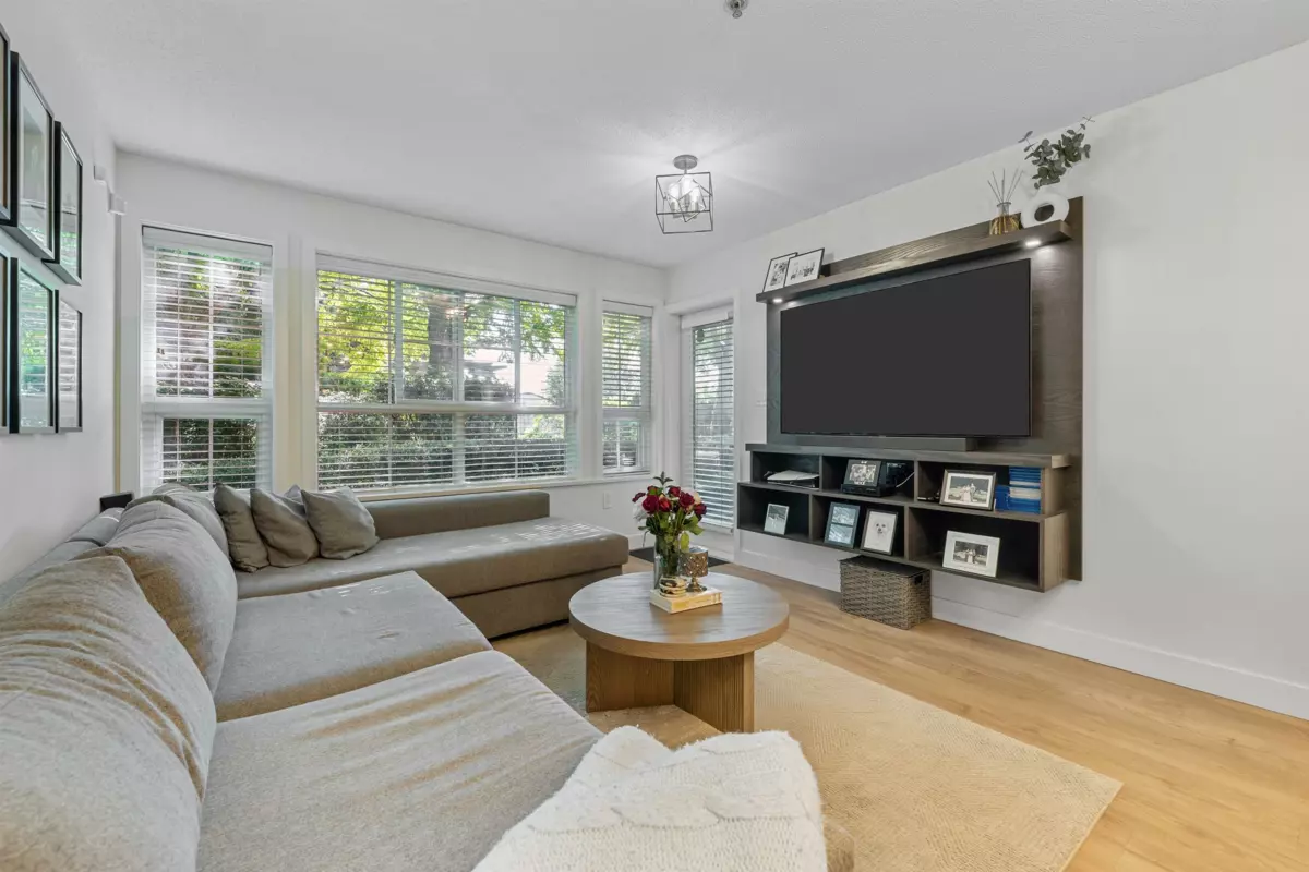 Breakfast Nook Photo of 113 19677 Meadow Gardens Way, Pitt Meadows, BC