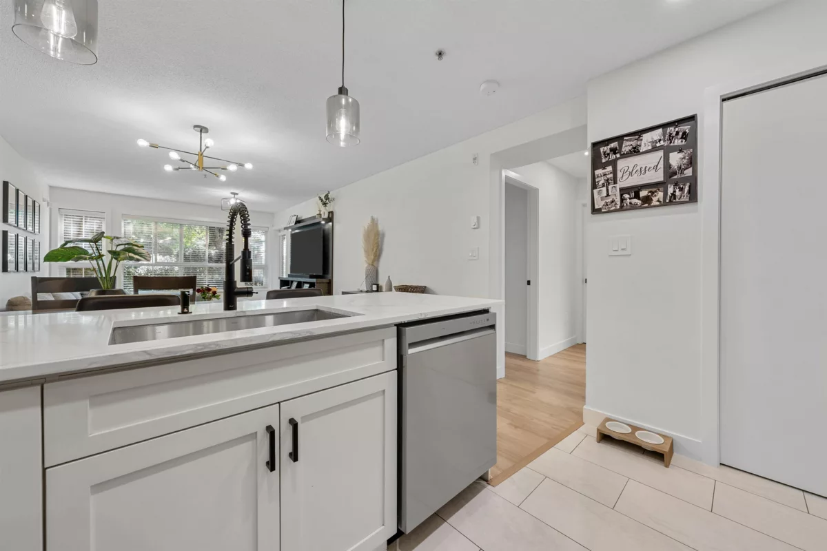 Living Room Photo of 113 19677 Meadow Gardens Way, Pitt Meadows, BC