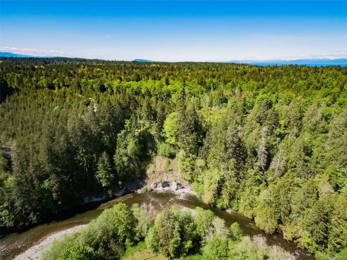 Family Room Photo of 88AC Memory Lane, No City Value, BC