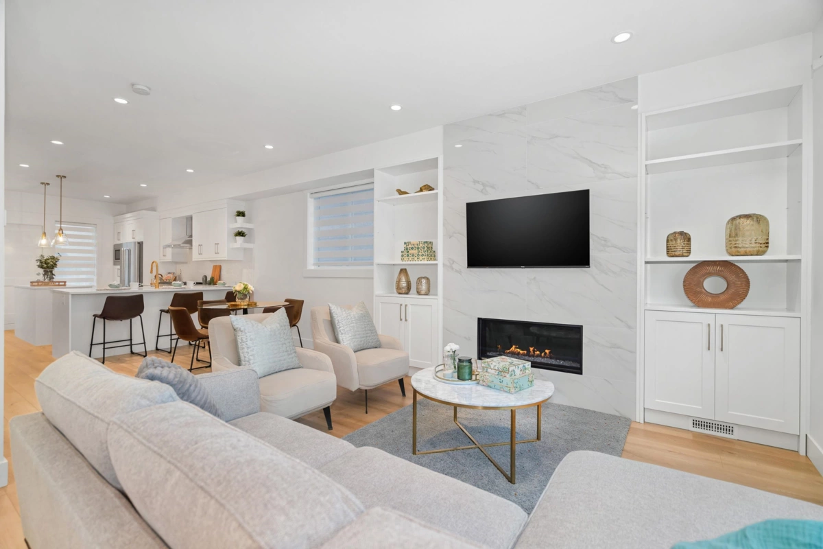 Family Room Photo of 13 9762 182a Street, Surrey, BC