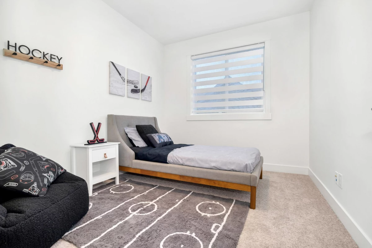 Loft / Bonus Room Photo of 13 9762 182a Street, Surrey, BC