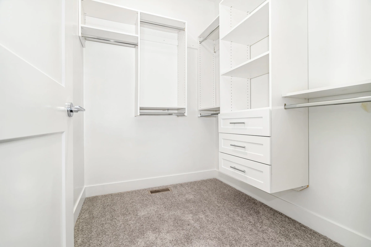 Powder Room Photo of 13 9762 182a Street, Surrey, BC