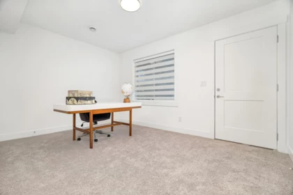 Entry Foyer Photo of 13 9762 182a Street, Surrey, BC