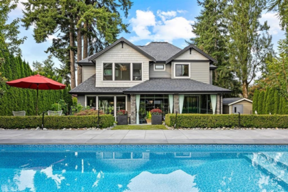 16428 28 Avenue, Surrey, BC, Grandview Surrey — 5 bed single family residence for sale