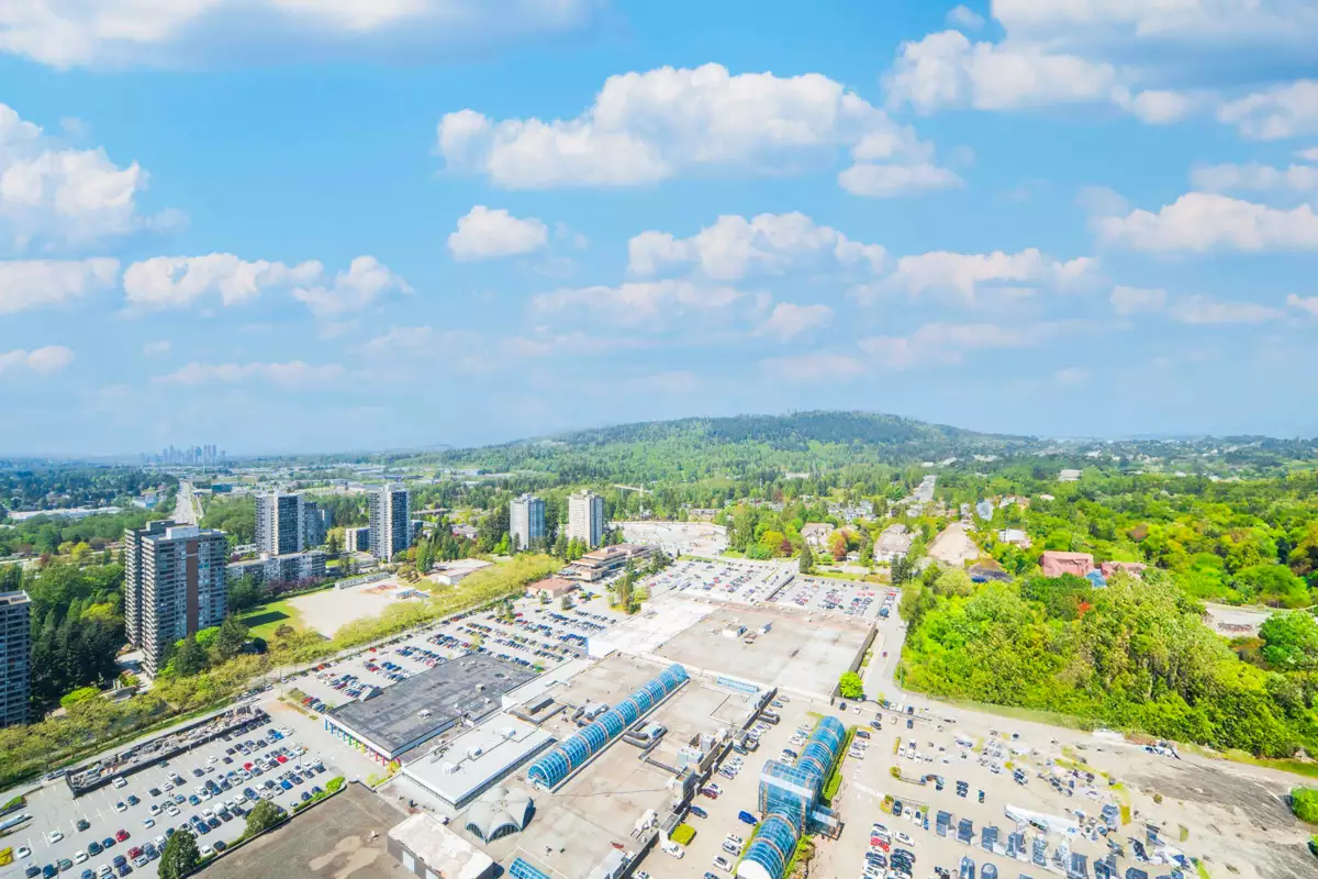 Entry Foyer Photo of 3311 3833 Evergreen Place, Burnaby, BC