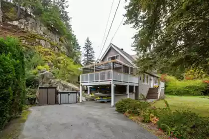5607 Eagle Harbour Road, West Vancouver, BC, Horseshoe Bay WV — 6 bed single family residence for sale