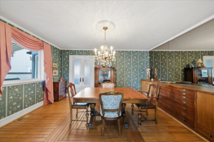 Kitchen Island Photo of 488 Glenbrook Street, New Westminster, BC