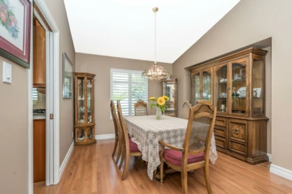 Guest Bathroom Photo of 15475 Kilmore Court, Surrey, BC