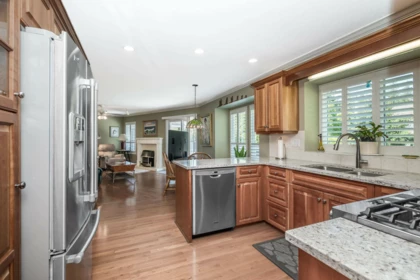 Laundry Room Photo of 15475 Kilmore Court, Surrey, BC