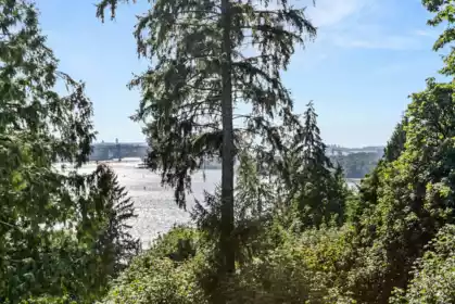 501 560 Raven Woods Drive, North Vancouver, BC