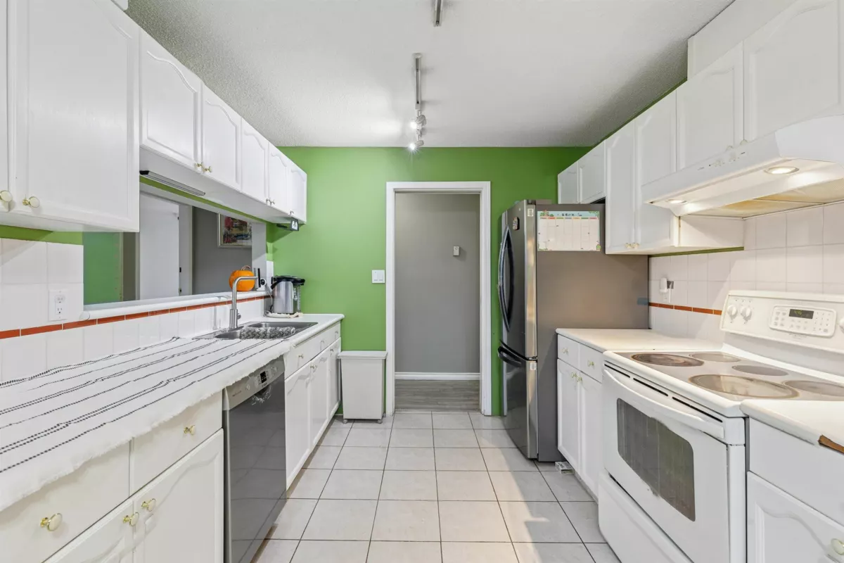 Bedroom 3 Photo of 507 8 Laguna Court, New Westminster, BC