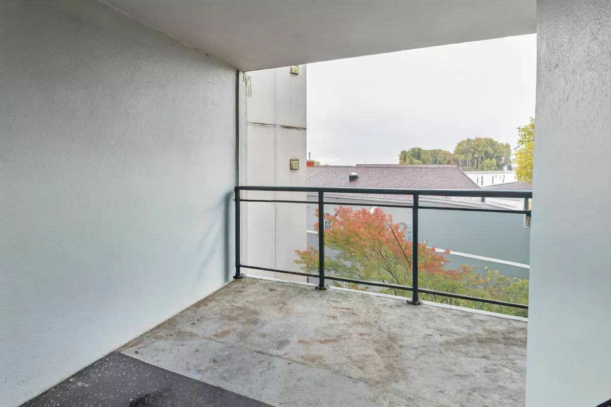 Office / Den Photo of 507 8 Laguna Court, New Westminster, BC