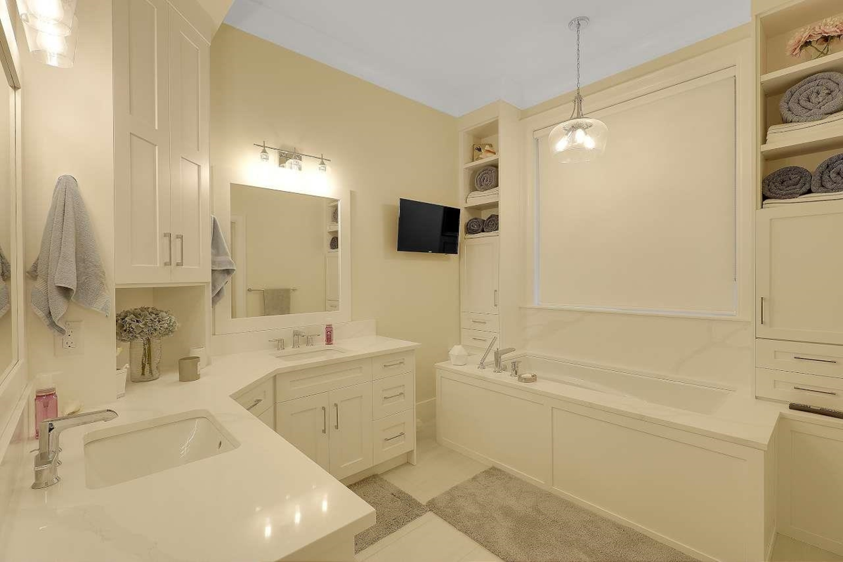 Outdoor Deck Photo of 23461 50 Avenue, Langley, BC