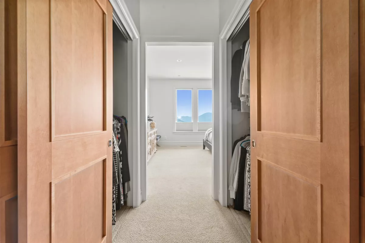 Entry Foyer Photo of 50153 Mt Archibald Place, Chilliwack, BC