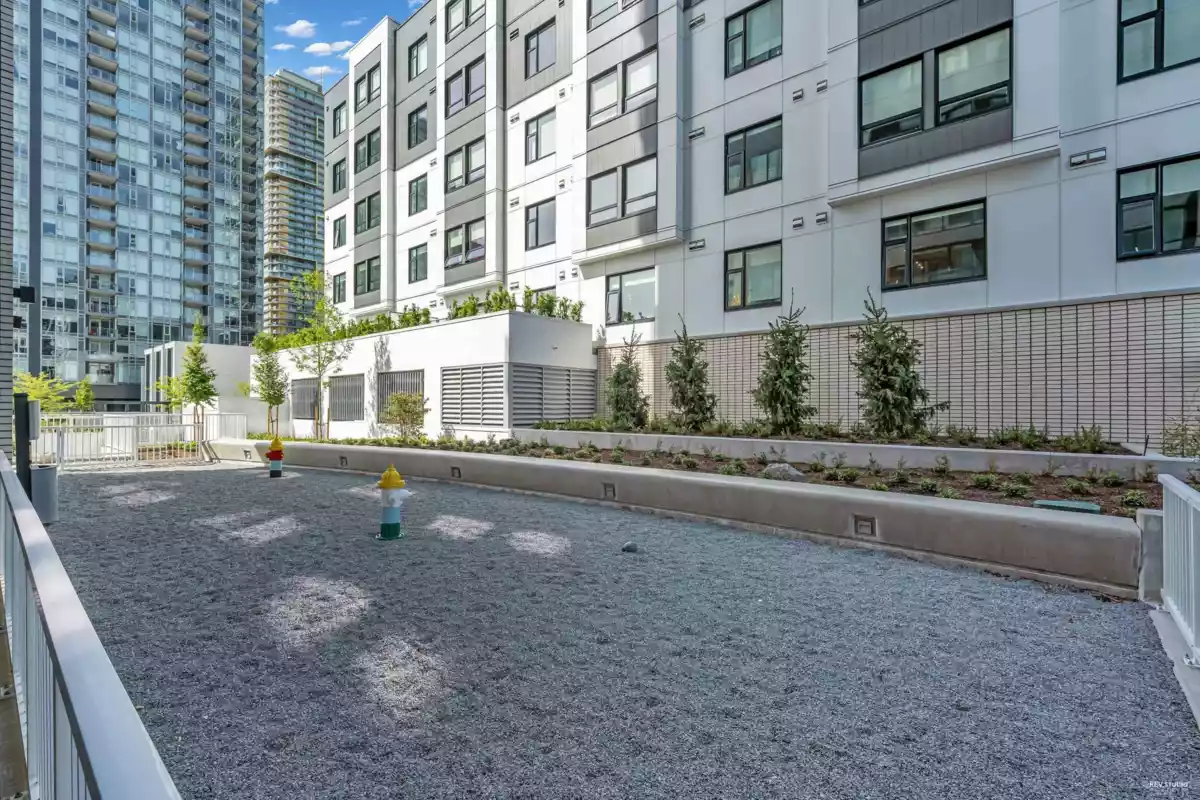 Hot Tub / Spa Photo of 2707 6537 Telford Avenue, Burnaby, BC