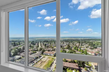 Breakfast Nook Photo of 2707 6537 Telford Avenue, Burnaby, BC