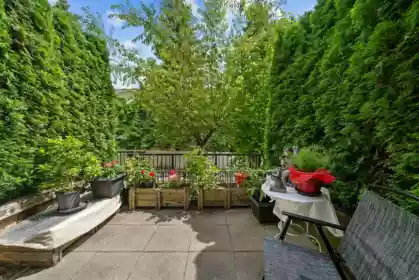 119 7250 18th Avenue, Burnaby, BC