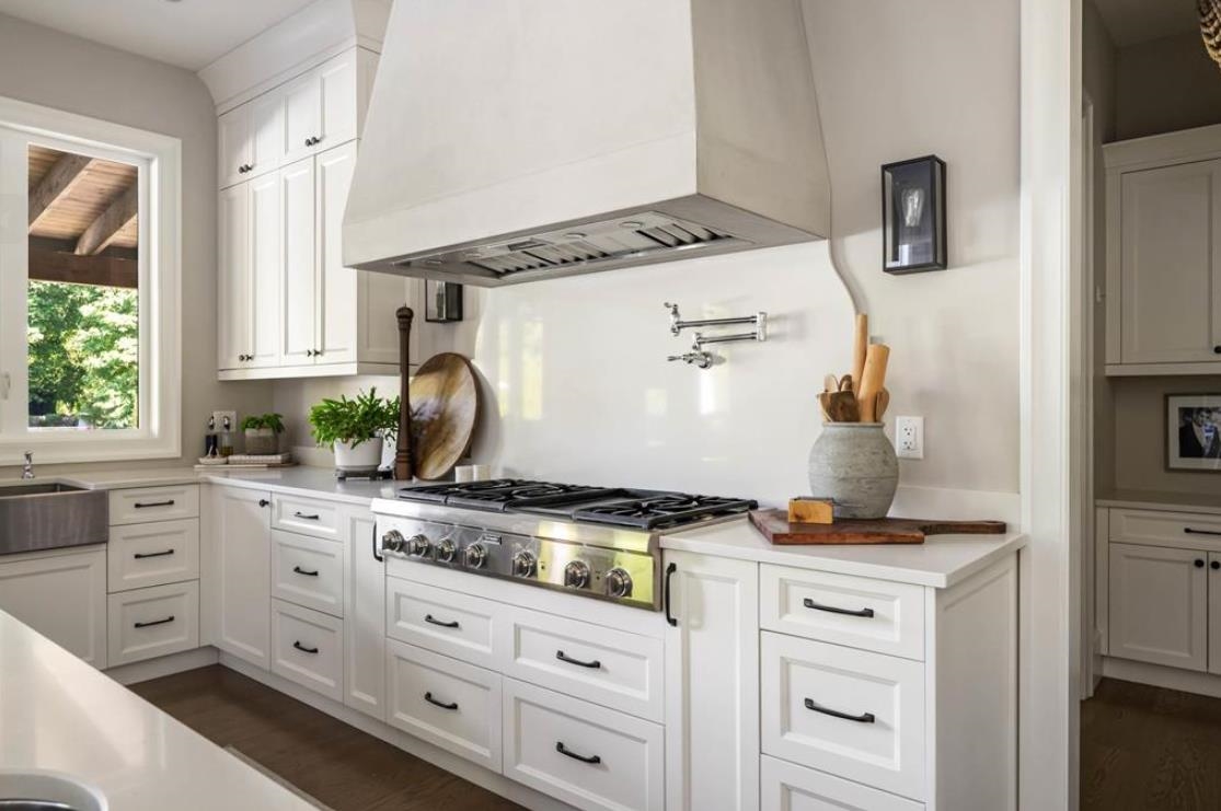 Mudroom Photo of 7670 240 Street, Langley, BC
