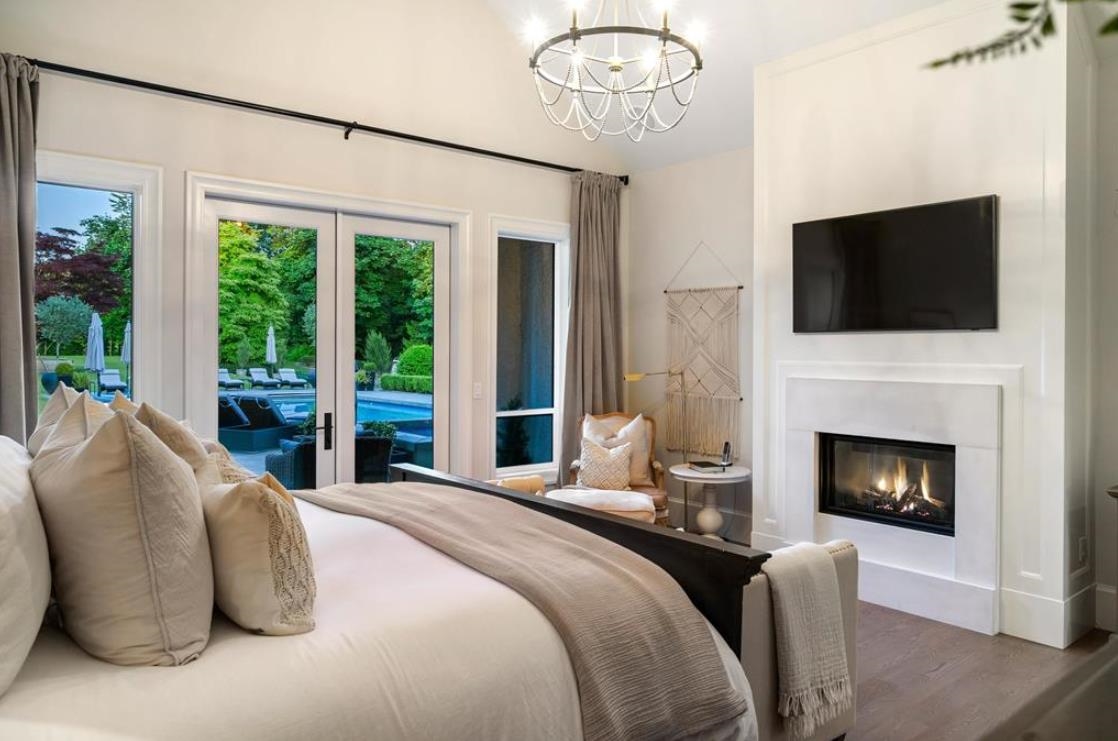 Powder Room Photo of 7670 240 Street, Langley, BC