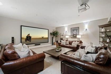 Basement Recreation Room Photo of 7670 240 Street, Langley, BC