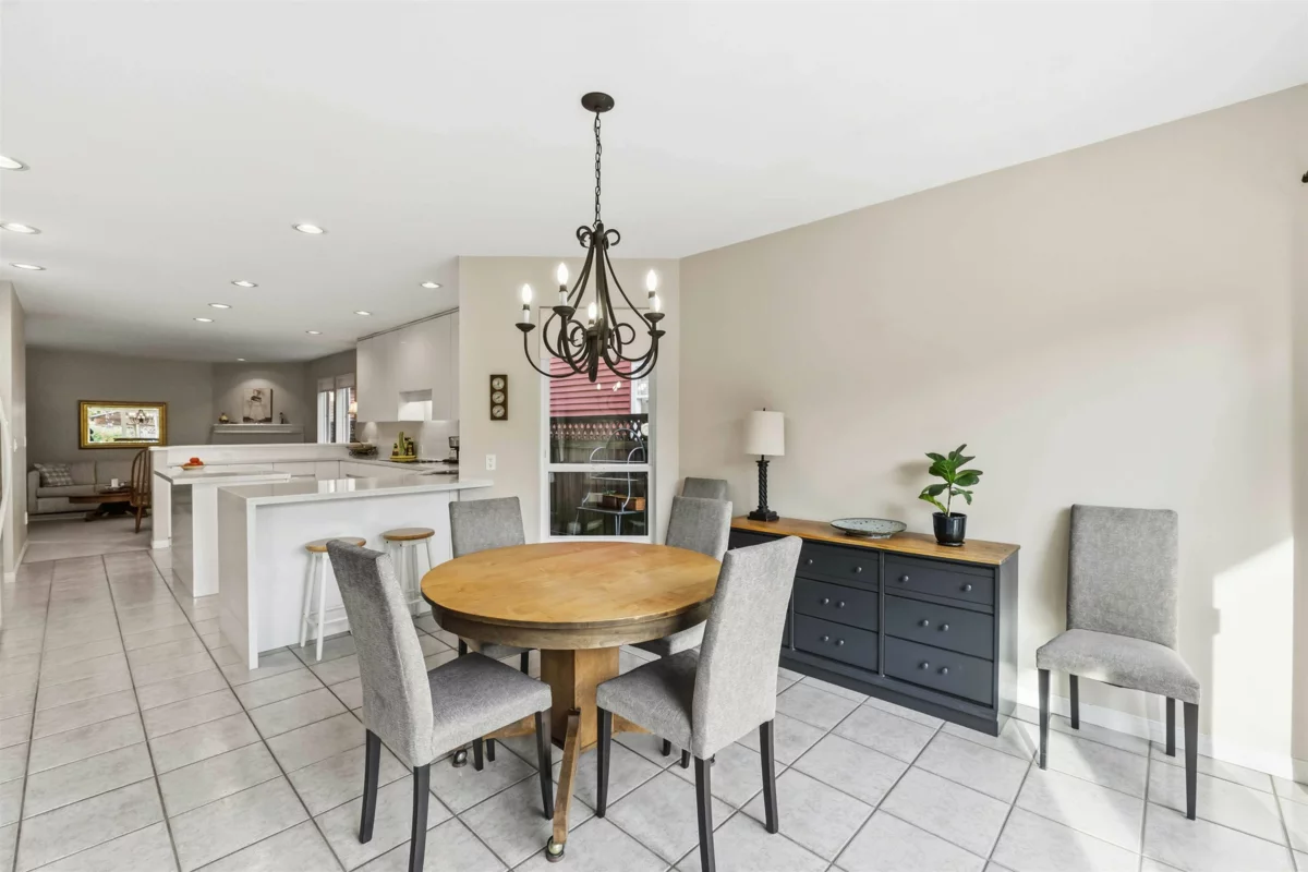 Bedroom 4 Photo of 886 Lee Street, White Rock, BC