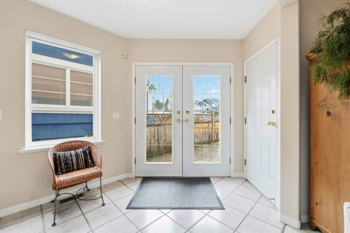 Exterior Rear Photo of 886 Lee Street, White Rock, BC