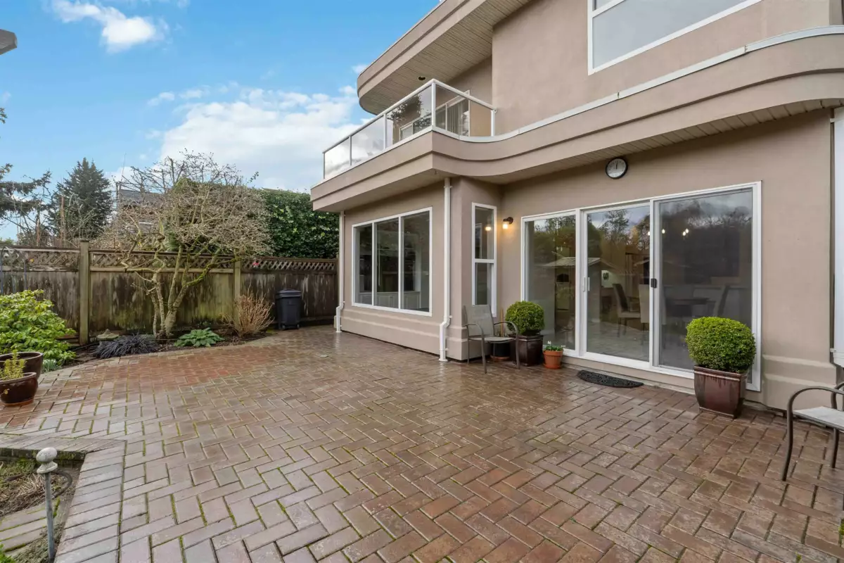 Neighborhood Park Photo Near 886 Lee Street, White Rock, BC