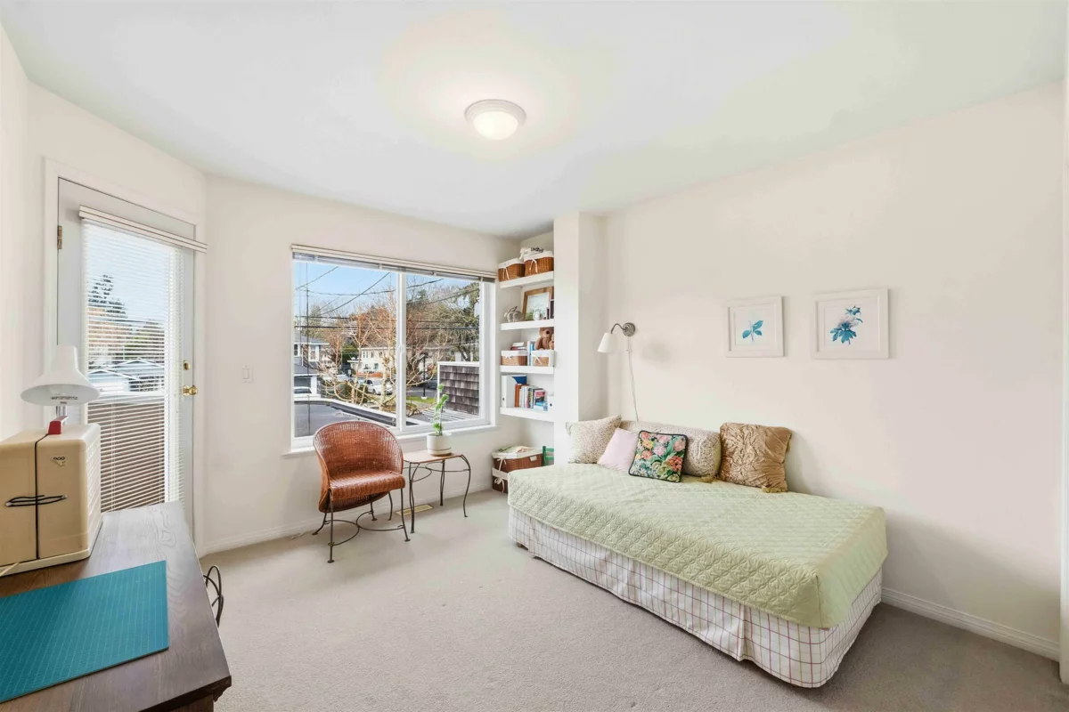 Outdoor Deck Photo of 886 Lee Street, White Rock, BC