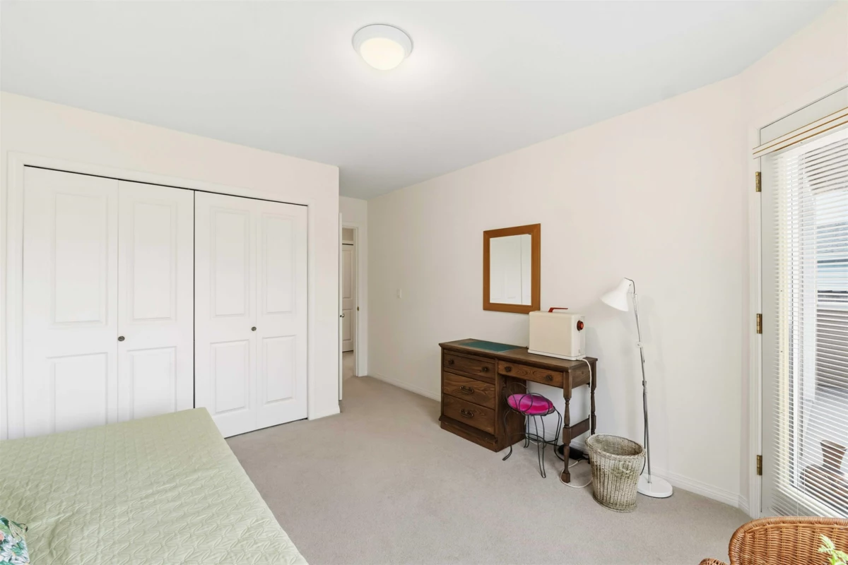 Outdoor Patio Photo of 886 Lee Street, White Rock, BC