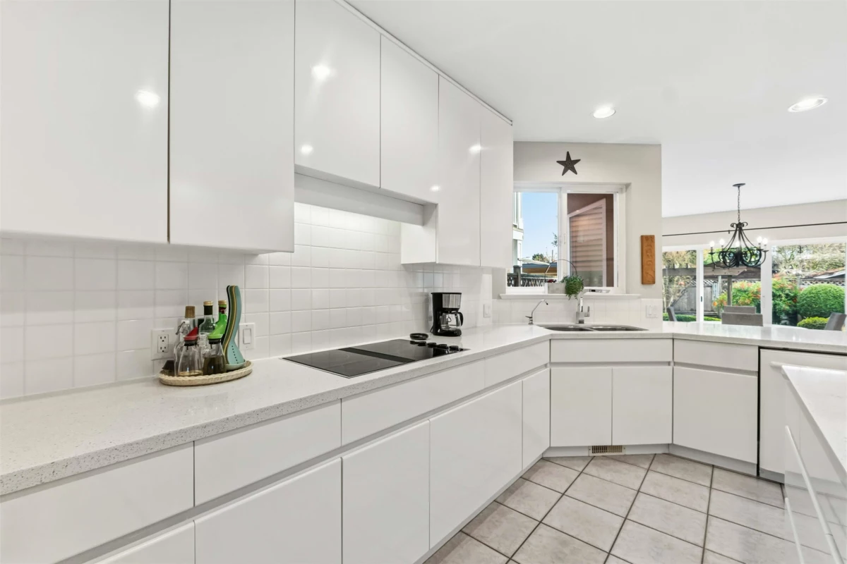 Primary Bedroom Photo of 886 Lee Street, White Rock, BC