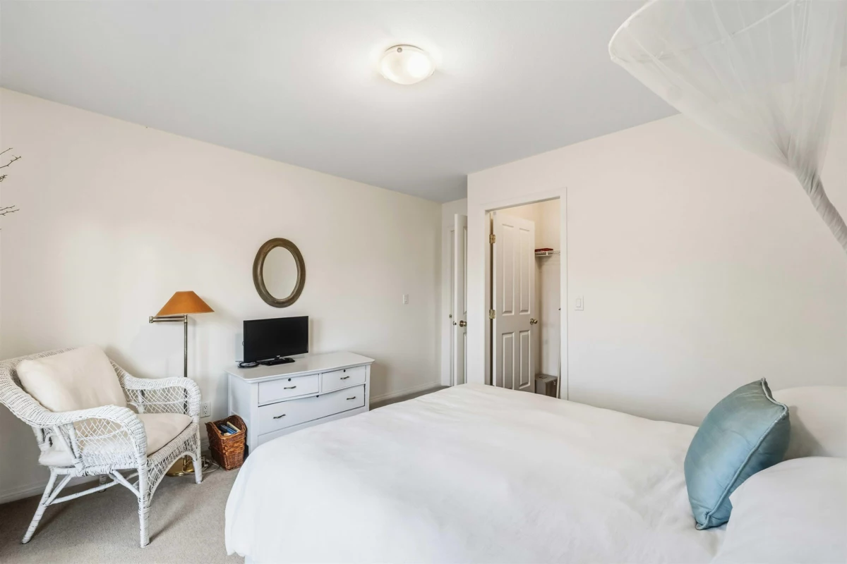 Staircase Photo of 886 Lee Street, White Rock, BC