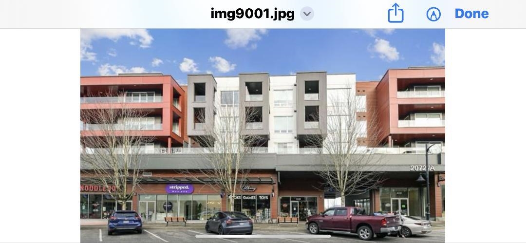 Family Room Photo of A431 20727 Willoughby Town Centre Drive, Langley, BC