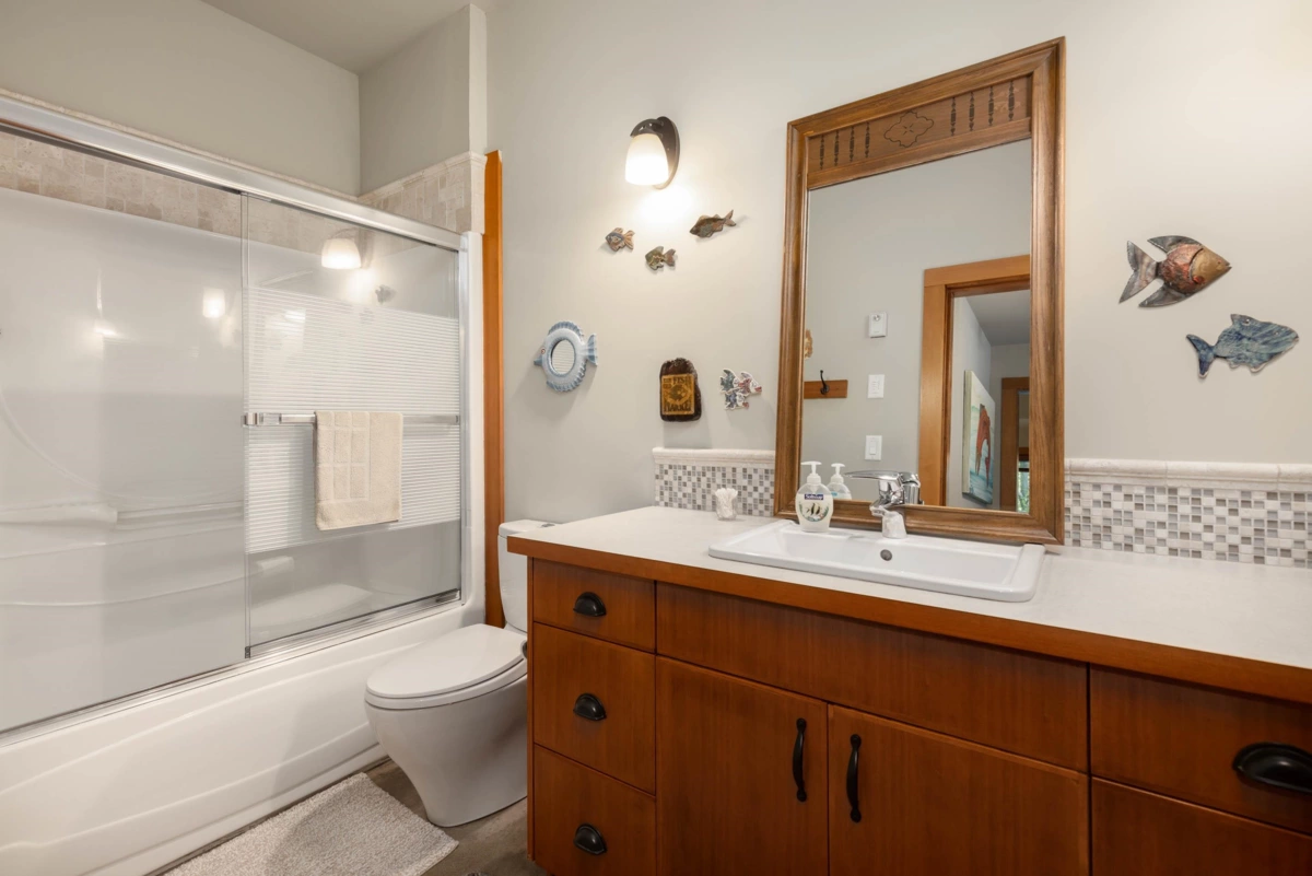 Entry Foyer Photo of Lot 6 6500 In Shuck Ch Forest Road, Pemberton, BC